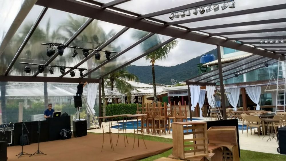 Coberturas Transparentes para Festas e Eventos